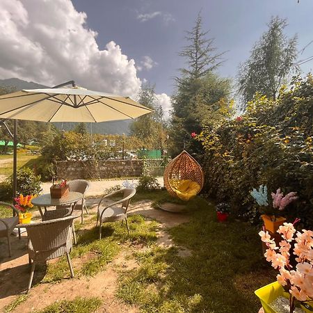 Himalayan Hill Queen Resort, Manali M98160-43400 מראה חיצוני תמונה