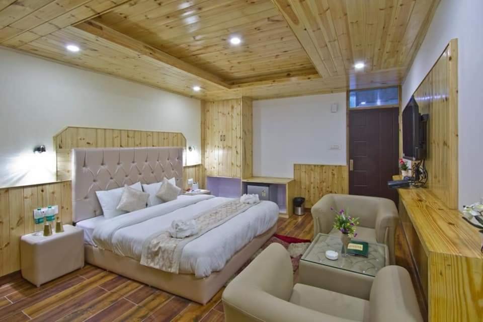 Himalayan Hill Queen Resort, Manali M98160-43400 מראה חיצוני תמונה
