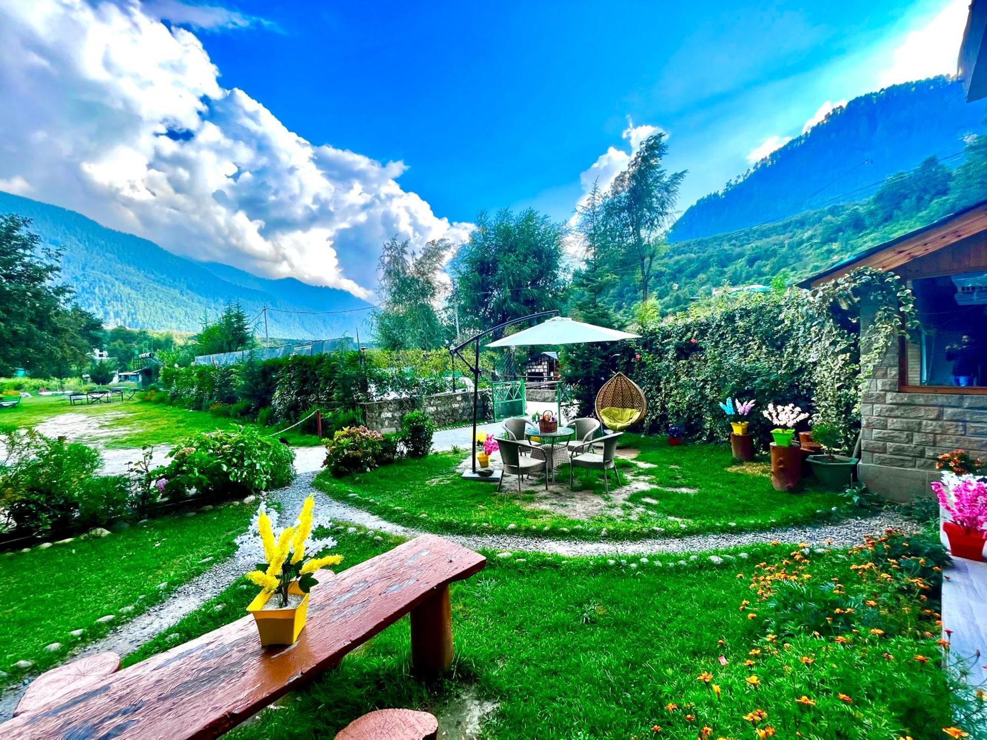 Himalayan Hill Queen Resort, Manali M98160-43400 מראה חיצוני תמונה