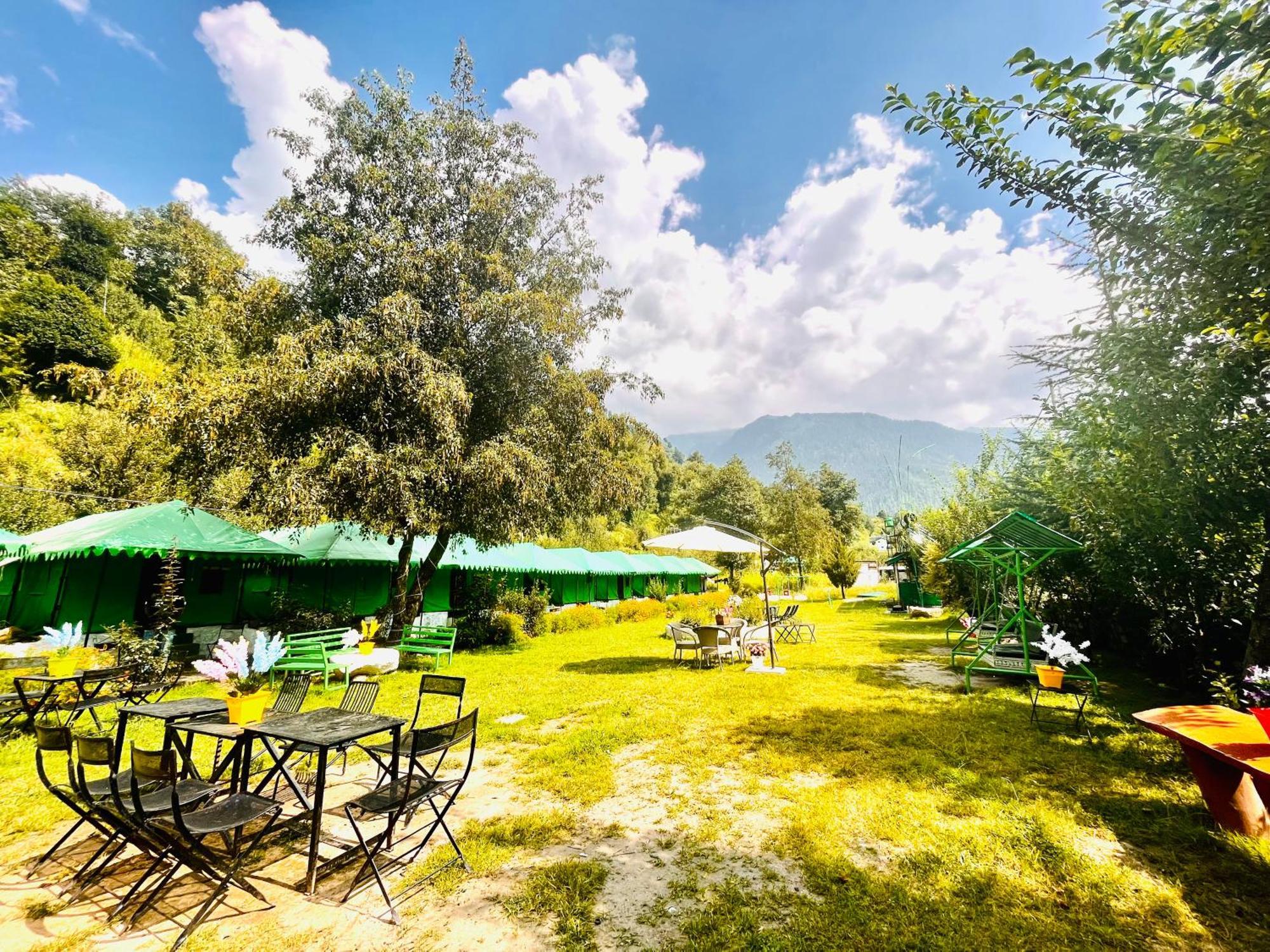 Himalayan Hill Queen Resort, Manali M98160-43400 מראה חיצוני תמונה