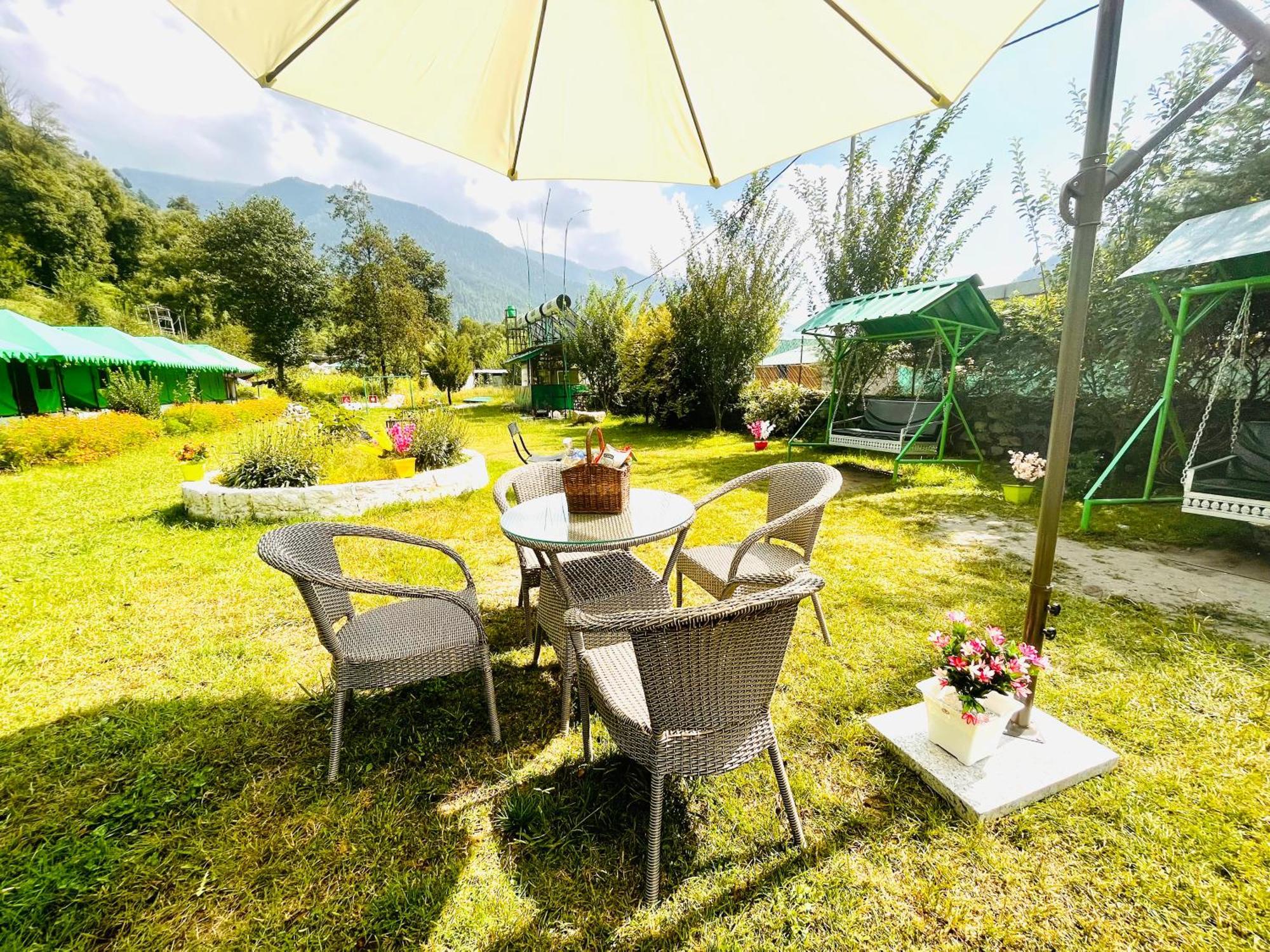 Himalayan Hill Queen Resort, Manali M98160-43400 מראה חיצוני תמונה