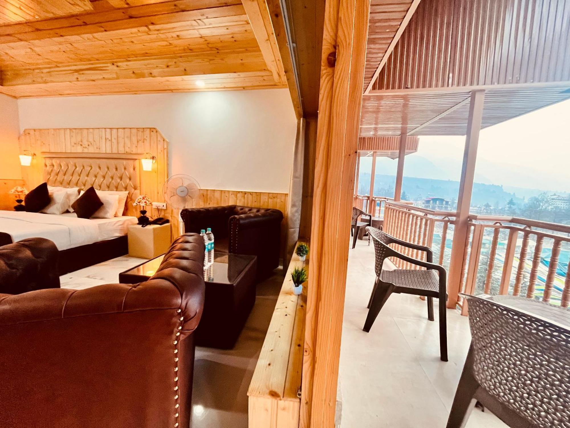 Himalayan Hill Queen Resort, Manali M98160-43400 מראה חיצוני תמונה