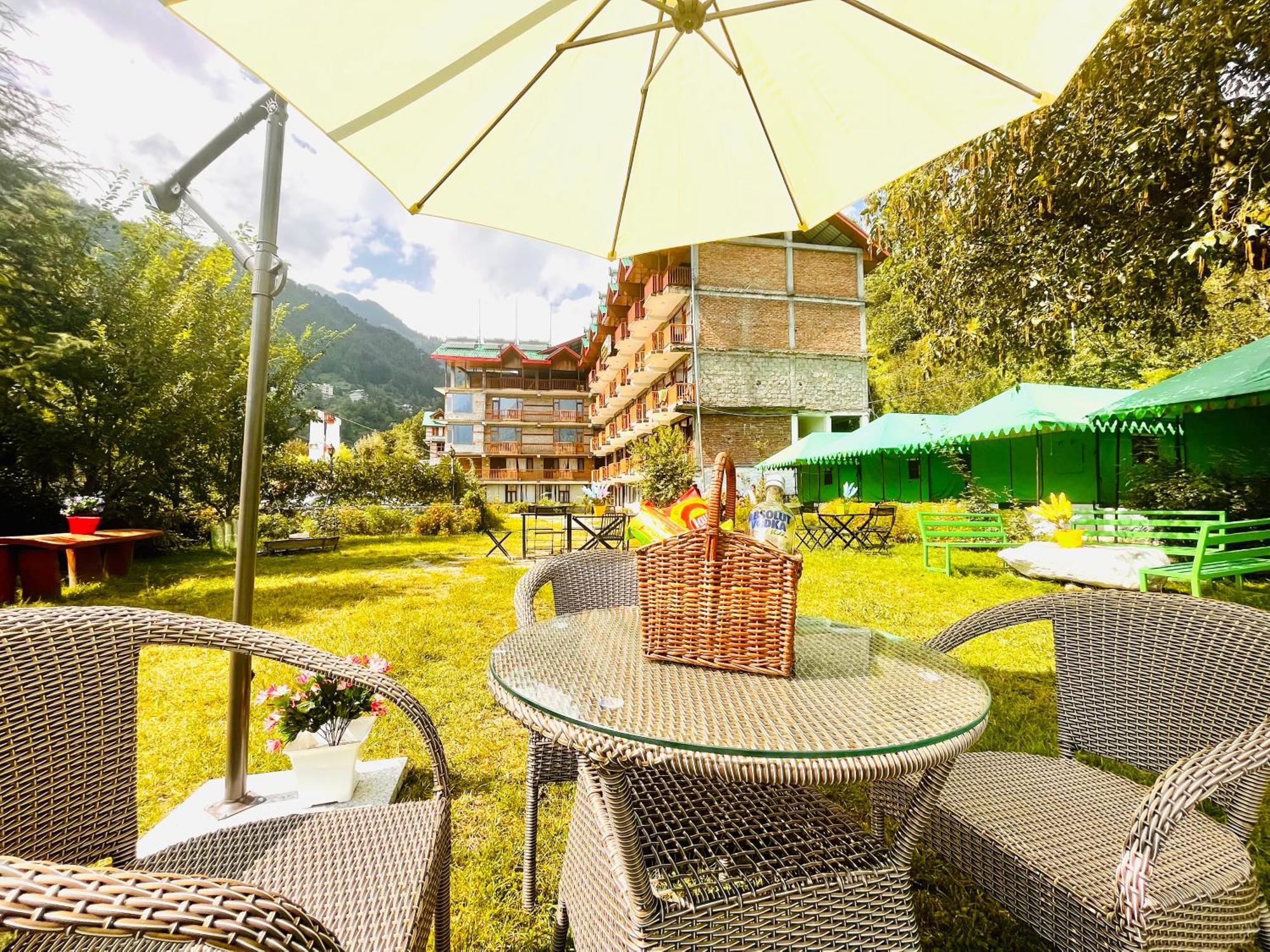 Himalayan Hill Queen Resort, Manali M98160-43400 מראה חיצוני תמונה